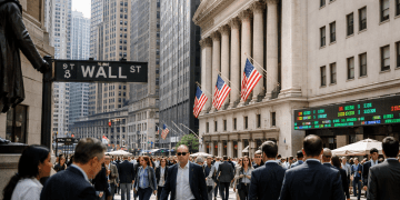 Dow futures tumble 250 points: 5 things to know before market opens