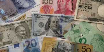 Forex markets stay cautious as oil prices ease and inflation data emerges