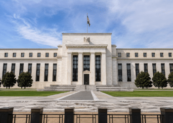USD/CHF forecast: Carry trade appeal builds as traders await the SNB decision