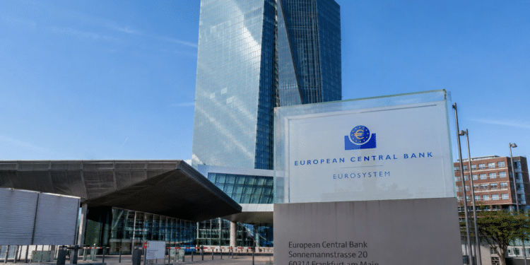 EUR/USD forecast: Here’s why the euro is in a freefall today
